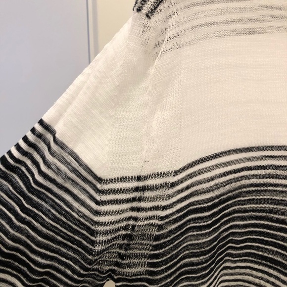 Townsen Women’s Zuma Slub-Knit White and Black Striped Sweater M - Picture 7 of 10